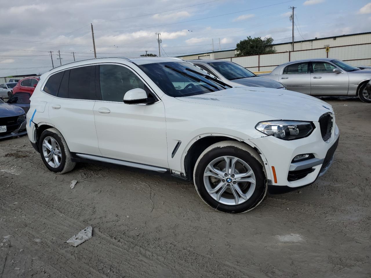 VIN 5UXTR9C57KLD91665 2019 BMW X3 no.4