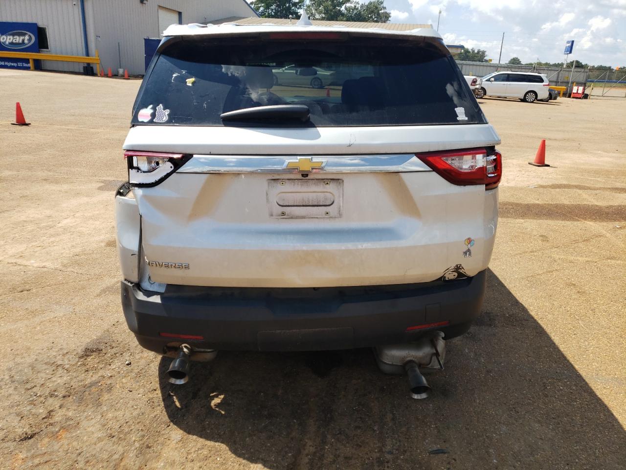 1GNERFKW7KJ143595 2019 Chevrolet Traverse Ls