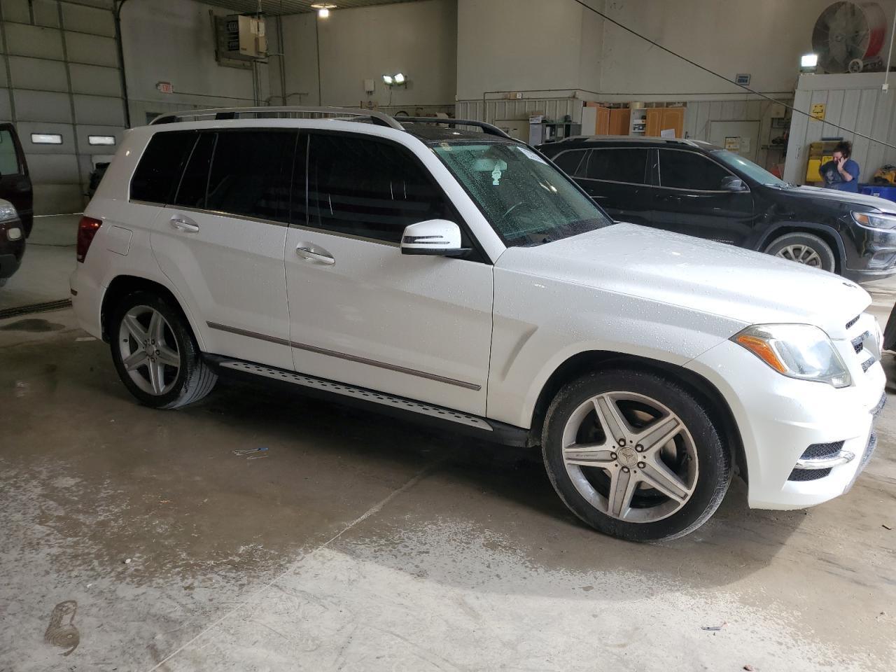 VIN WDCGG0EB5DG100879 2013 MERCEDES-BENZ GLK-CLASS no.4