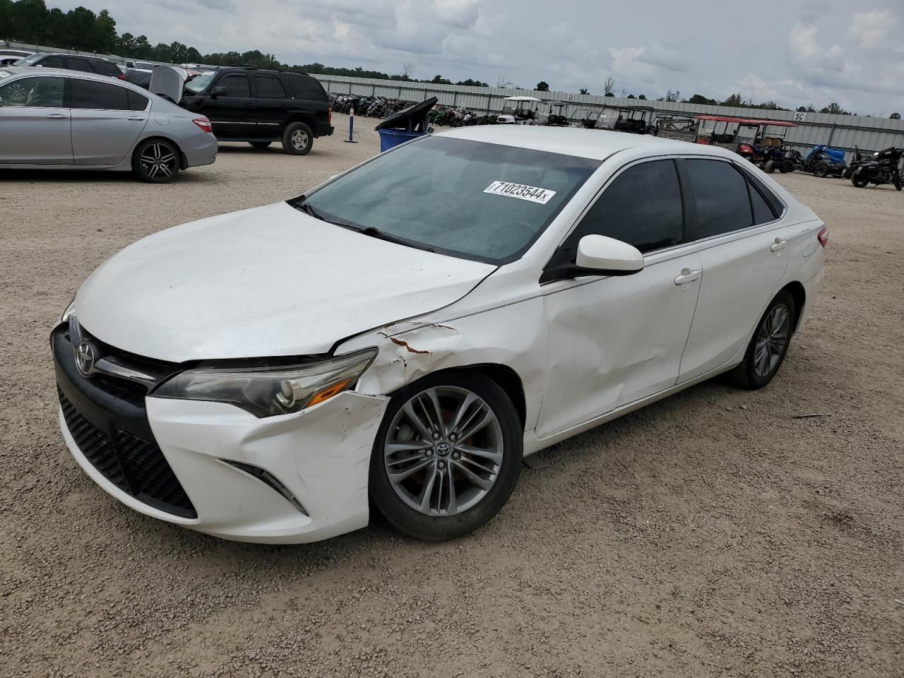 4T1BF1FK4GU259353 2016 TOYOTA CAMRY - Image 1