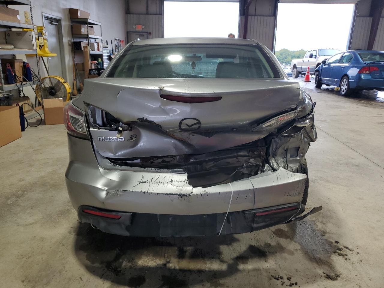 JM1BL1SF0A1234805 2010 Mazda 3 I