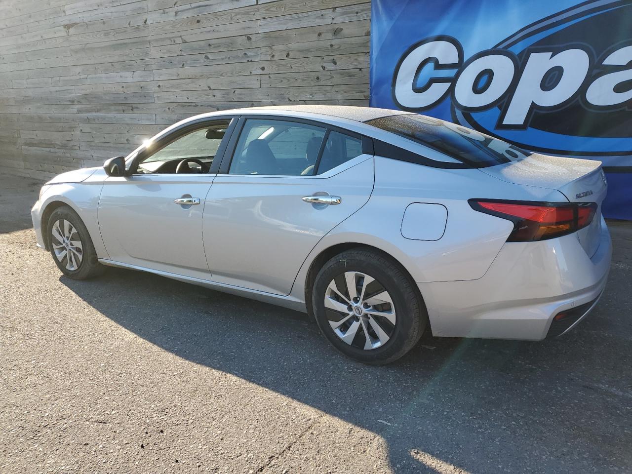 2024 Nissan Altima - Image 2