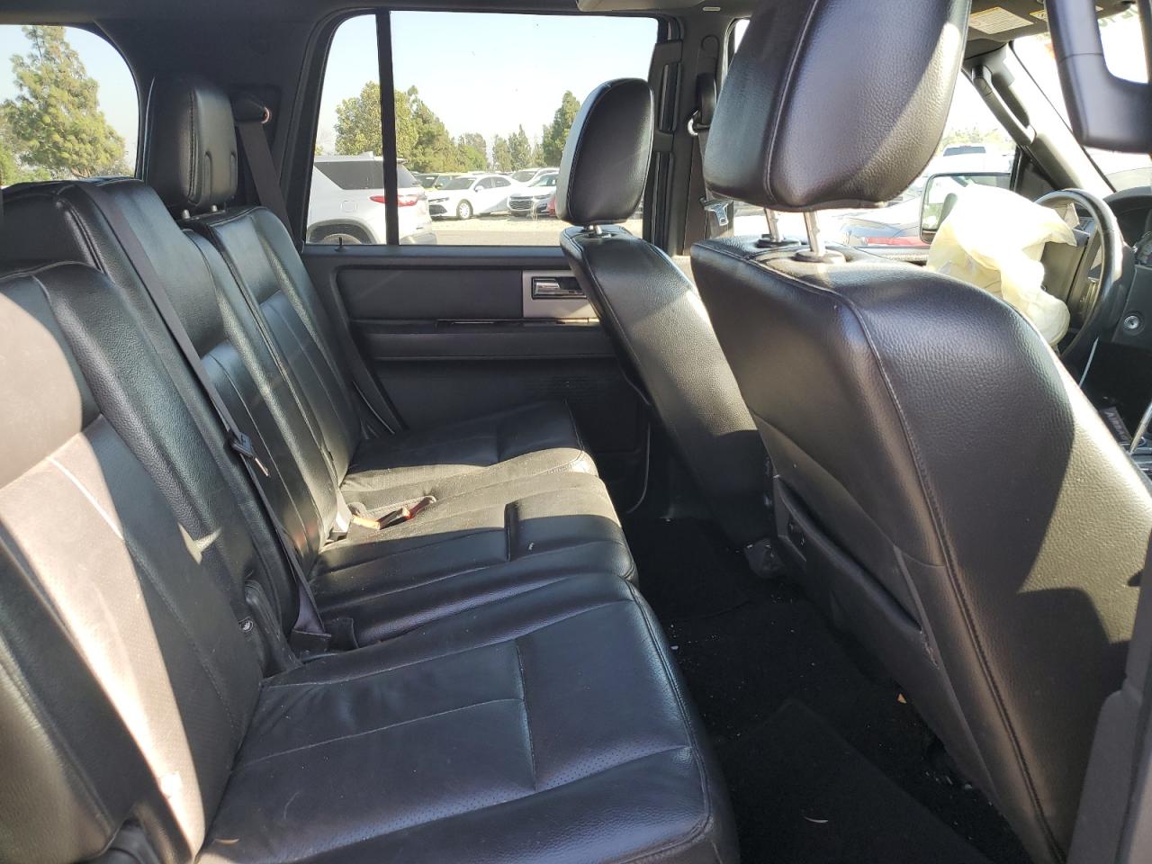 2010 Ford Expedition Limited VIN: 1FMJU2A58AEA33956 Lot: 73245184