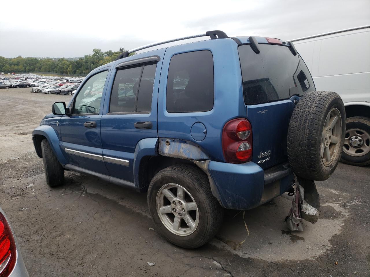 2006 Jeep Liberty (North America) - Image 2