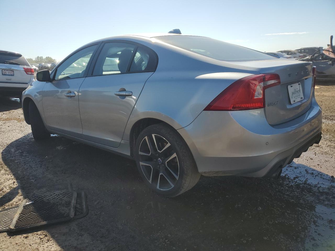 YV140MTL5H2436139 2017 VOLVO S60 - Image 2