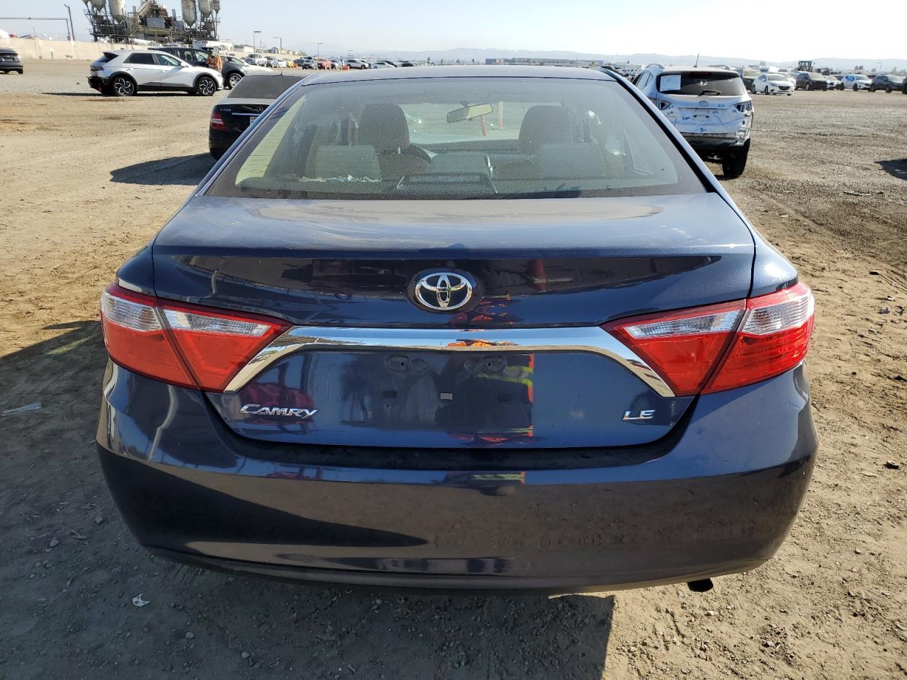 2017 Toyota Camry Le VIN: 4T1BF1FK3HU702500 Lot: 73215434