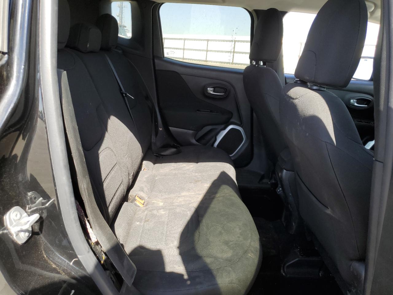 ZACCJABB5JPH44526 2018 Jeep Renegade Latitude