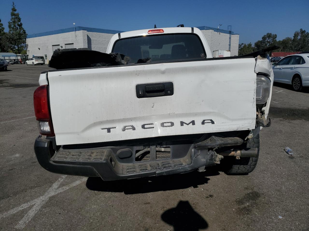 5TFRX5GN6JX131086 2018 Toyota Tacoma Access Cab