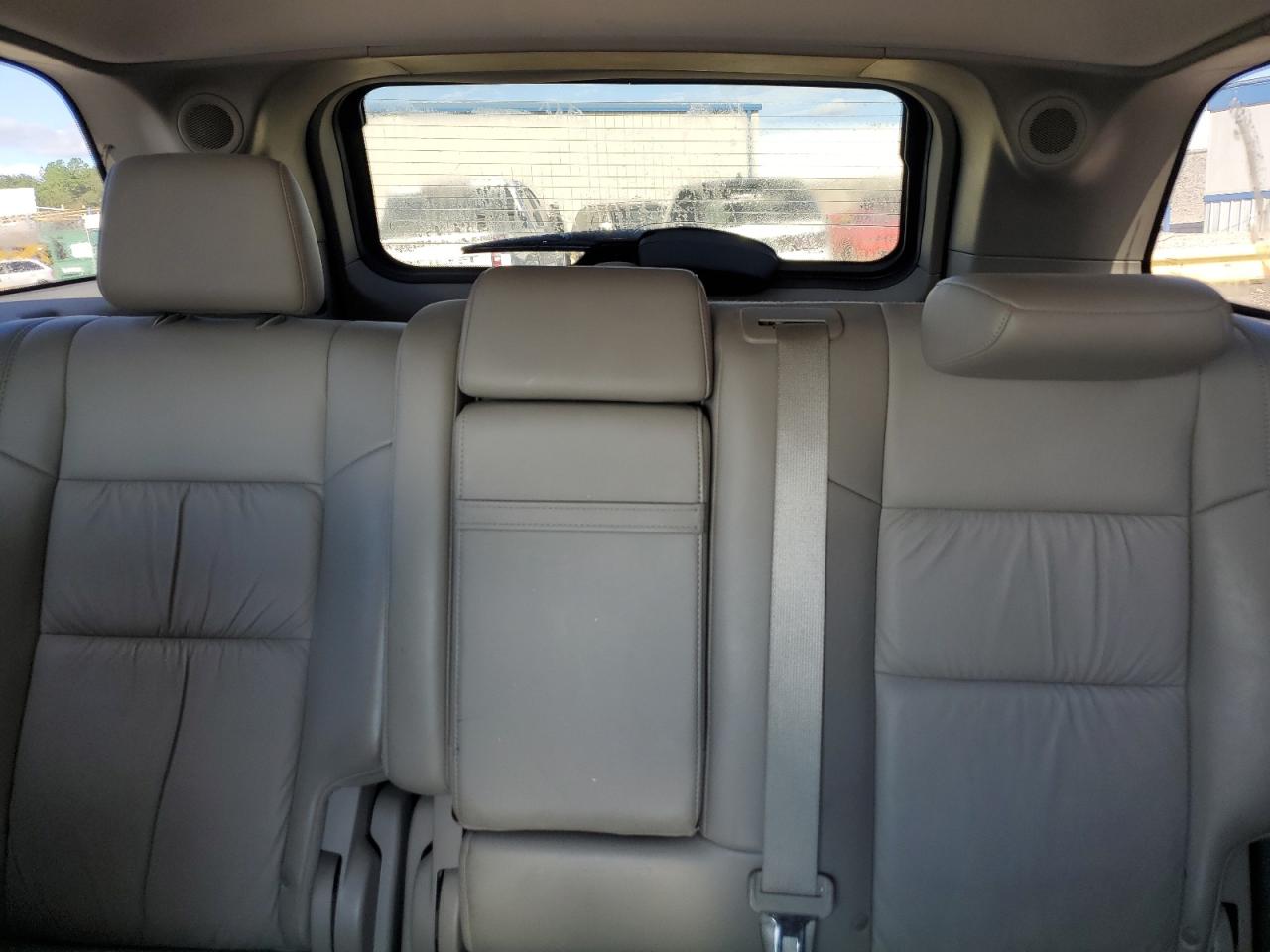 2011 Jeep Grand Cherokee - Image 10