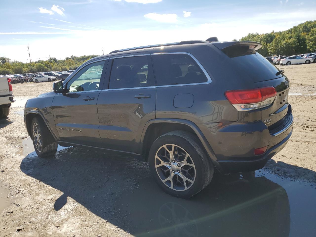 1C4RJFBG7JC119469 2018 JEEP GRAND CHEROKEE - Image 2