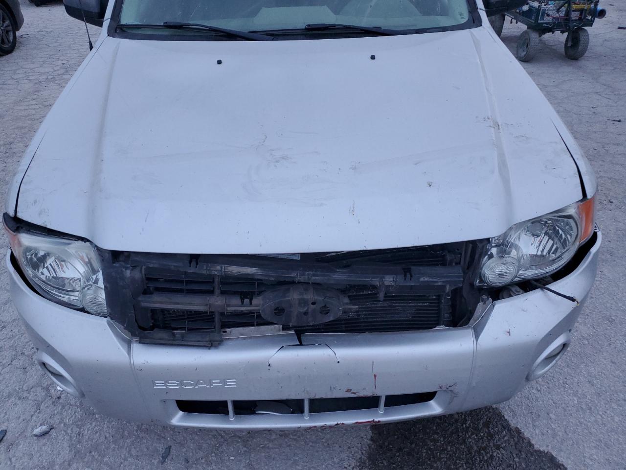 2010 Ford Escape - Image 14