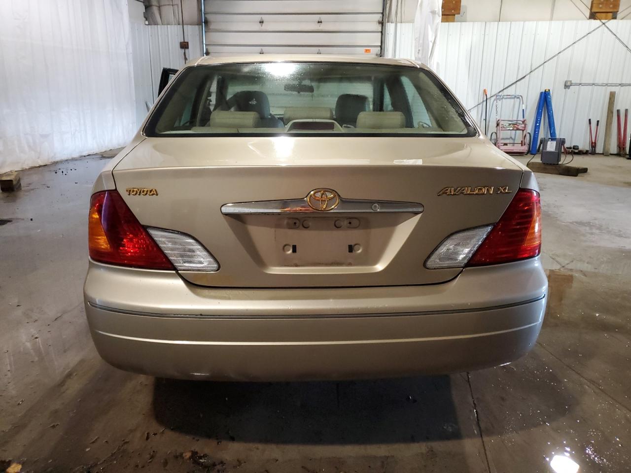 2001 Toyota Avalon Xl VIN: 4T1BF28B31U122530 Lot: 70601654