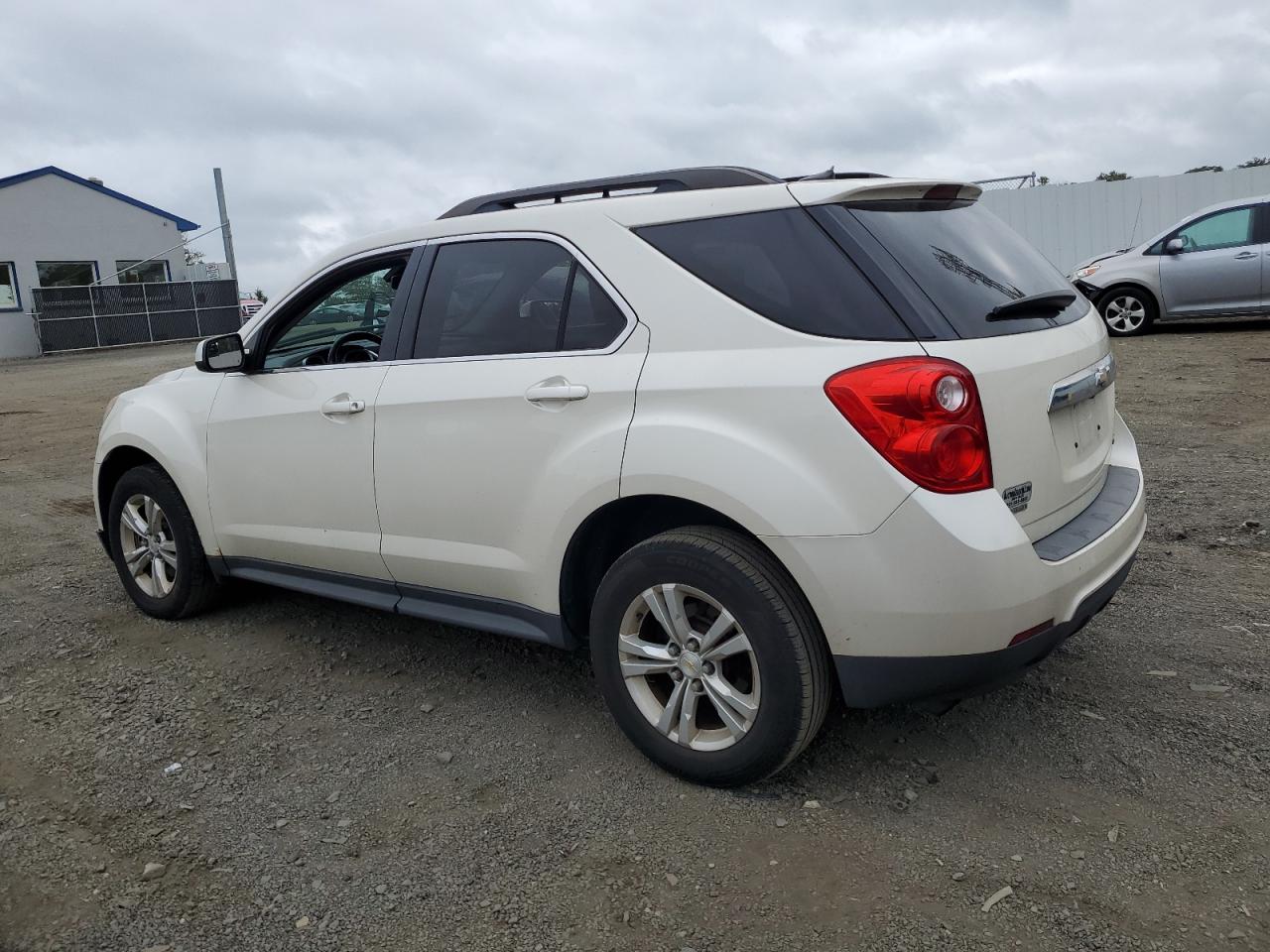 VIN 1GNFLEEKXDZ123077 2013 CHEVROLET EQUINOX no.2