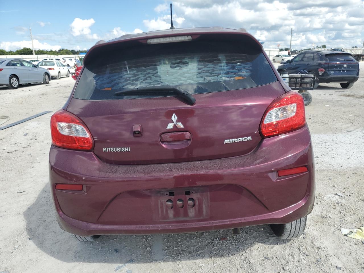 ML32A3HJ2JH008904 2018 Mitsubishi Mirage Es