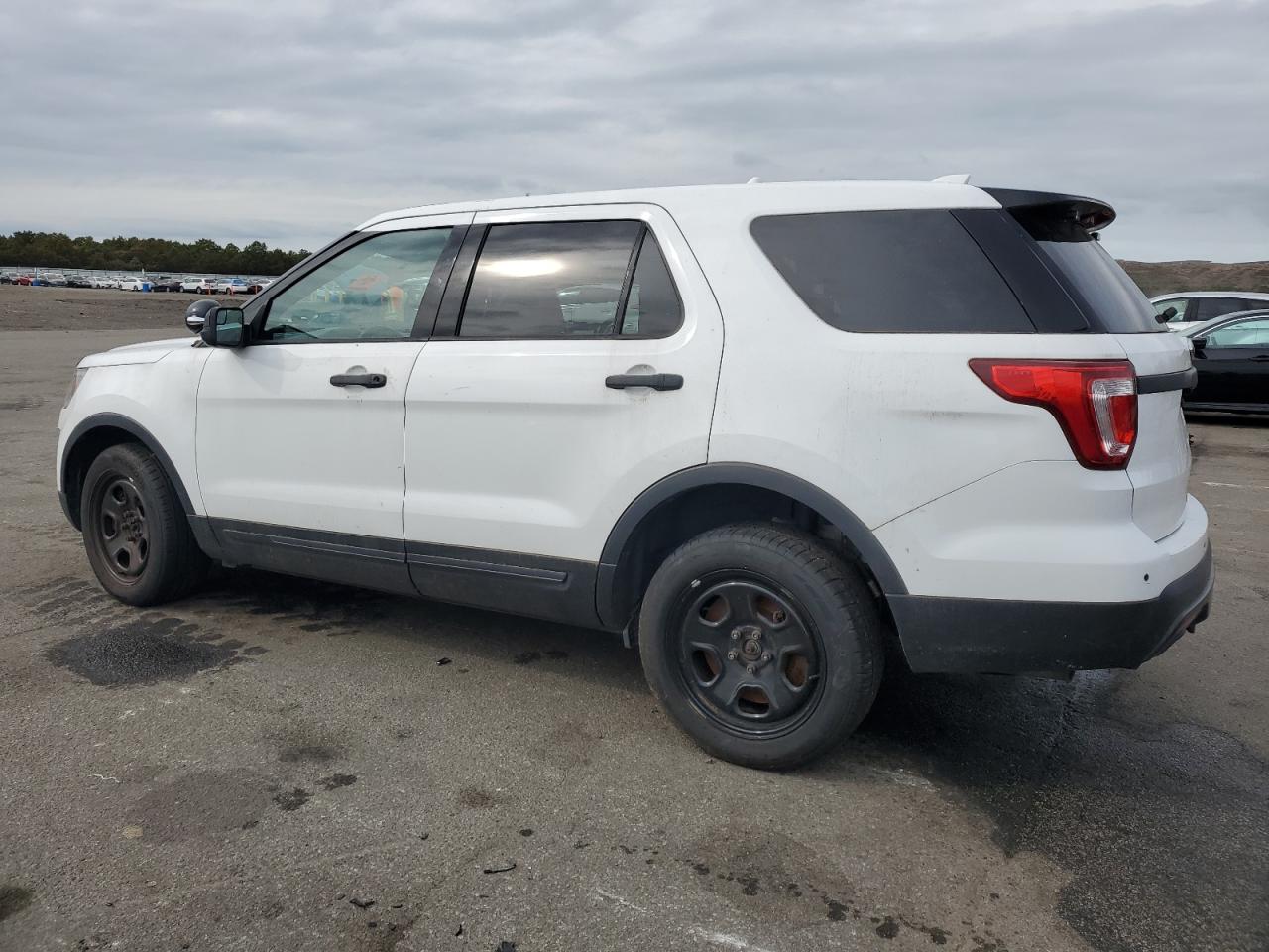 1FM5K8AR0HGC86748 2017 FORD EXPLORER - Image 2