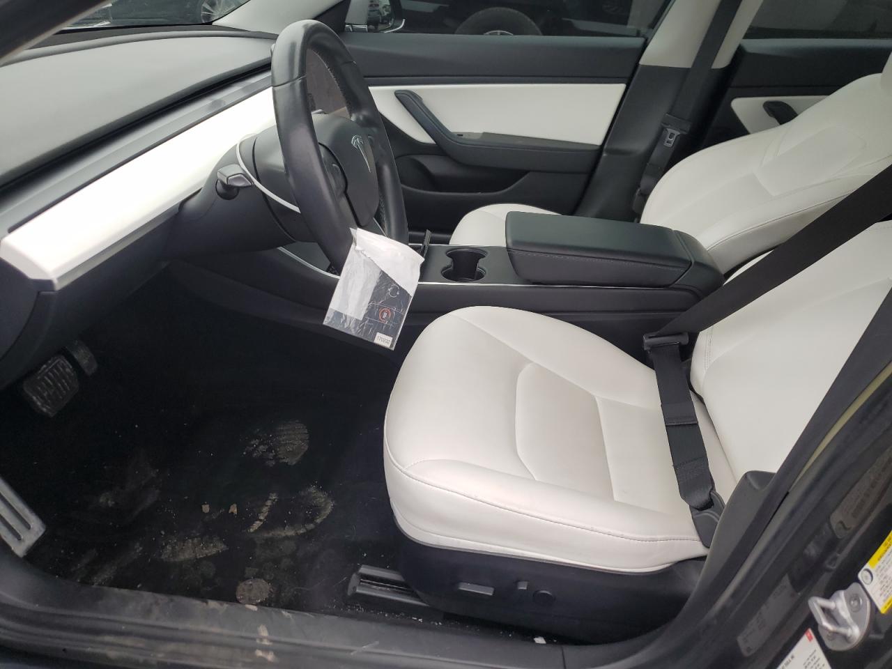 5YJ3E1EB0JF170232 2018 Tesla Model 3