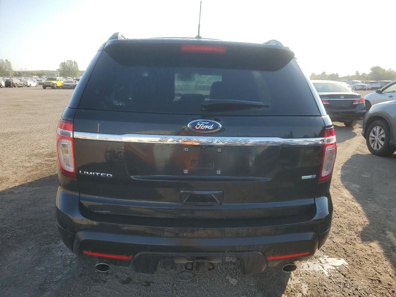 1FM5K8F80FGB92818 2015 Ford Explorer Limited