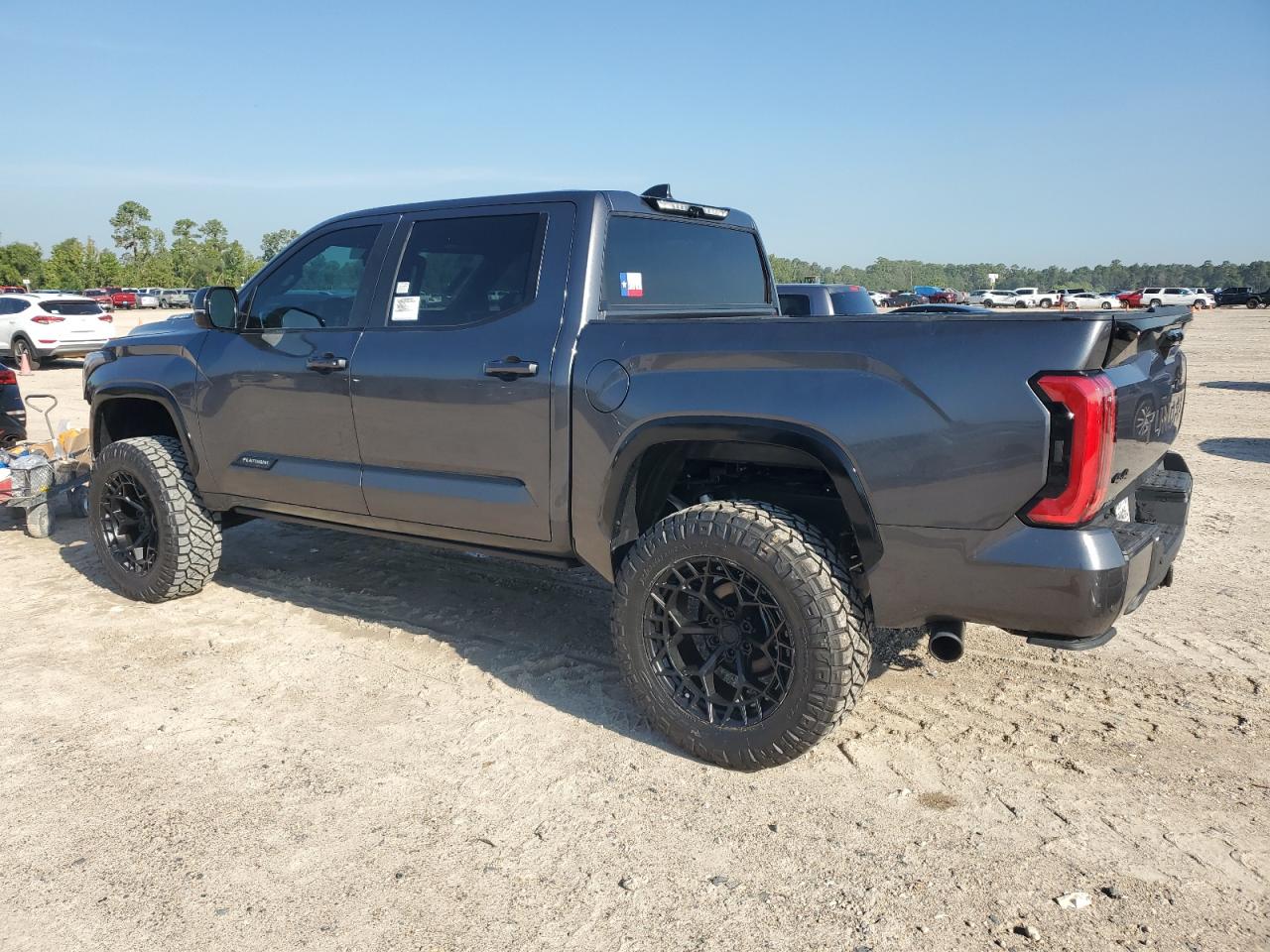 5TFNC5DB3RX081067 Toyota Tundra 2024. Фото: 1