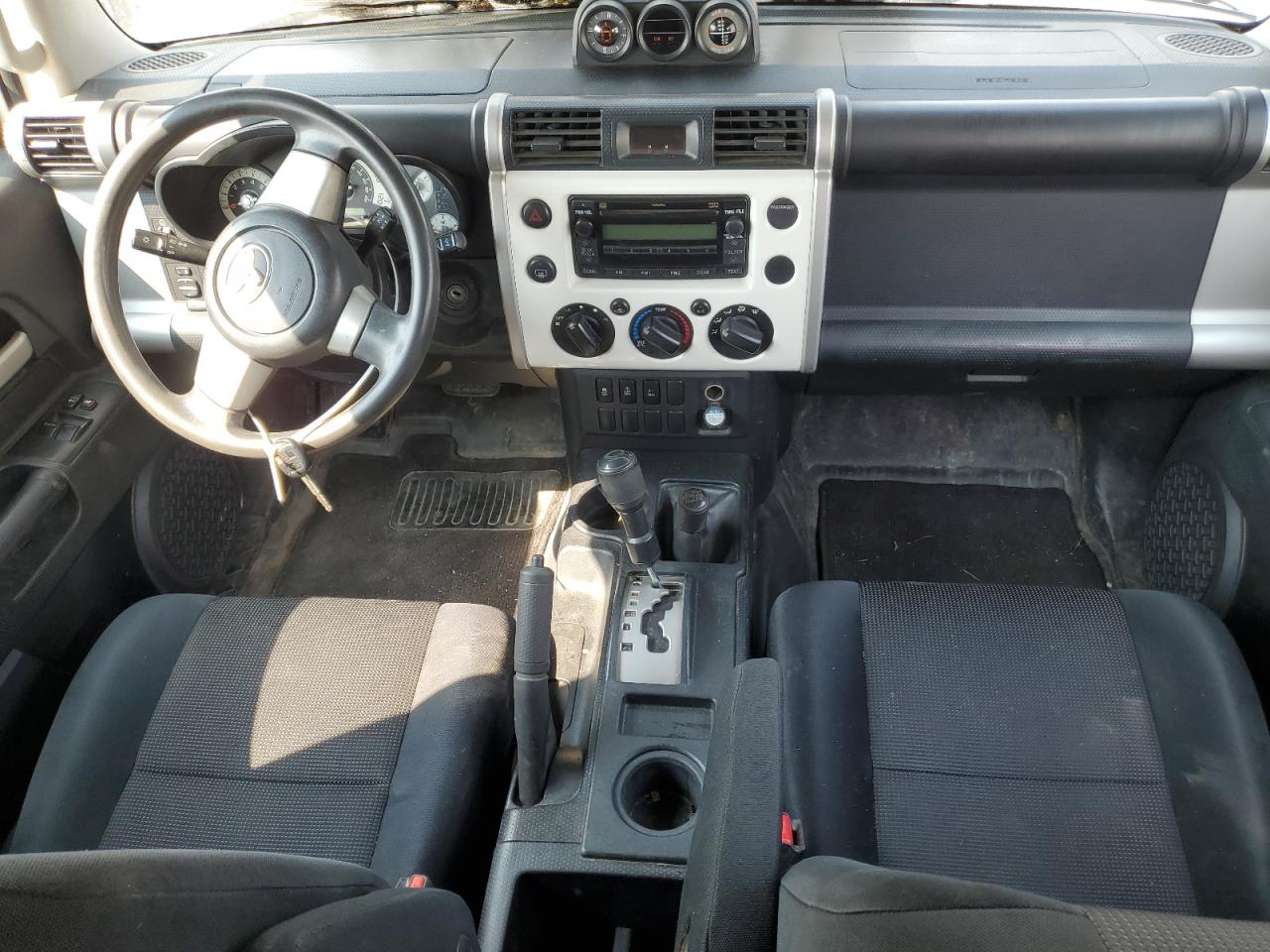 JTEBU4BF7AK078024 2010 Toyota Fj Cruiser