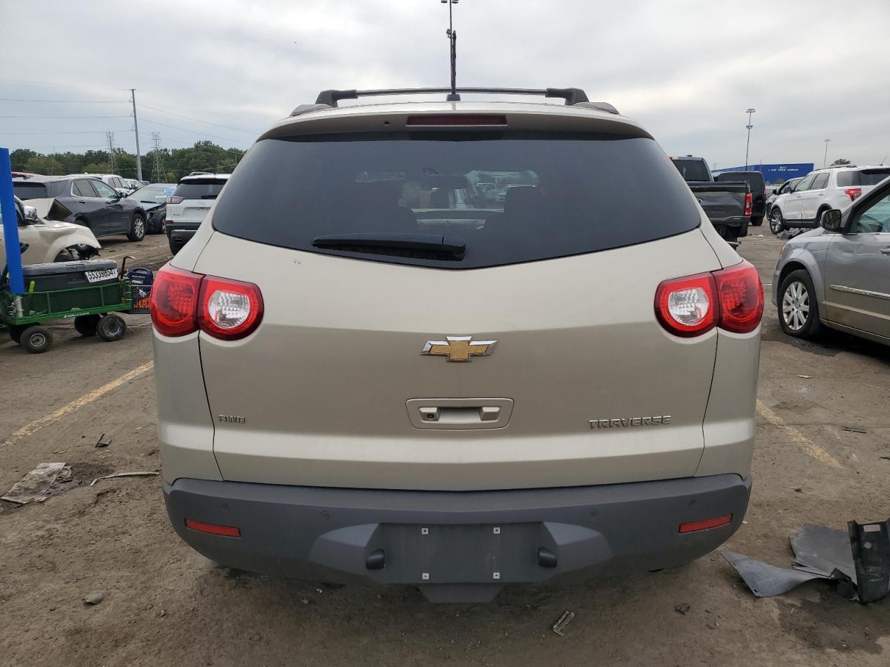 1GNKVGED0BJ184343 2011 Chevrolet Traverse Lt