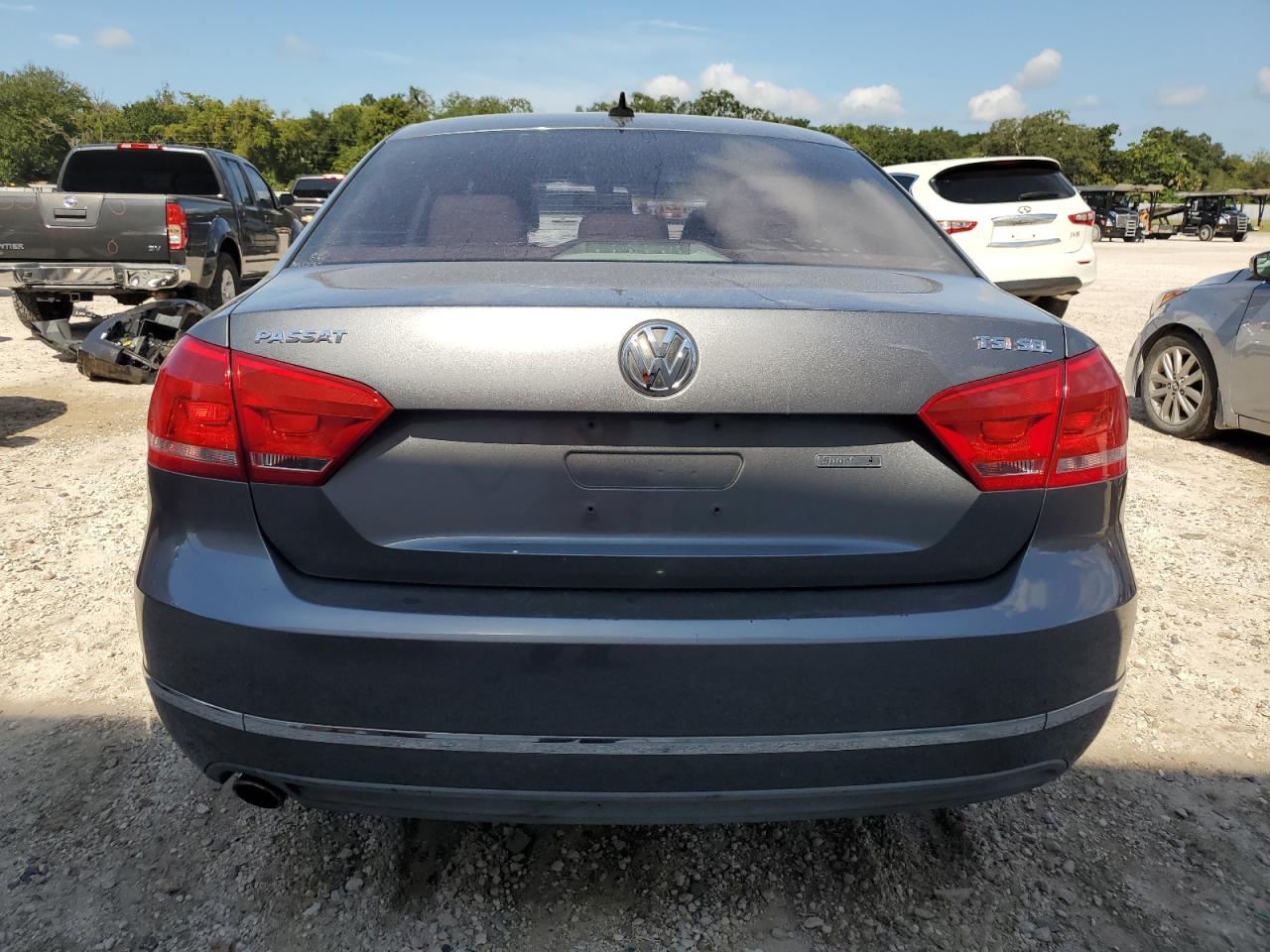 2014 Volkswagen Passat Sel VIN: 1VWCT7A33EC024107 Lot: 71753324