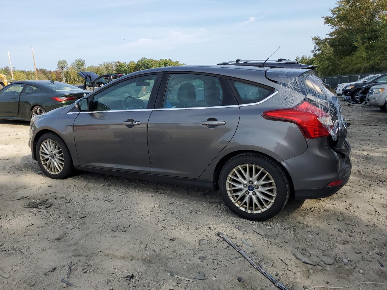 1FADP3N28DL103170 2013 Ford Focus Titanium