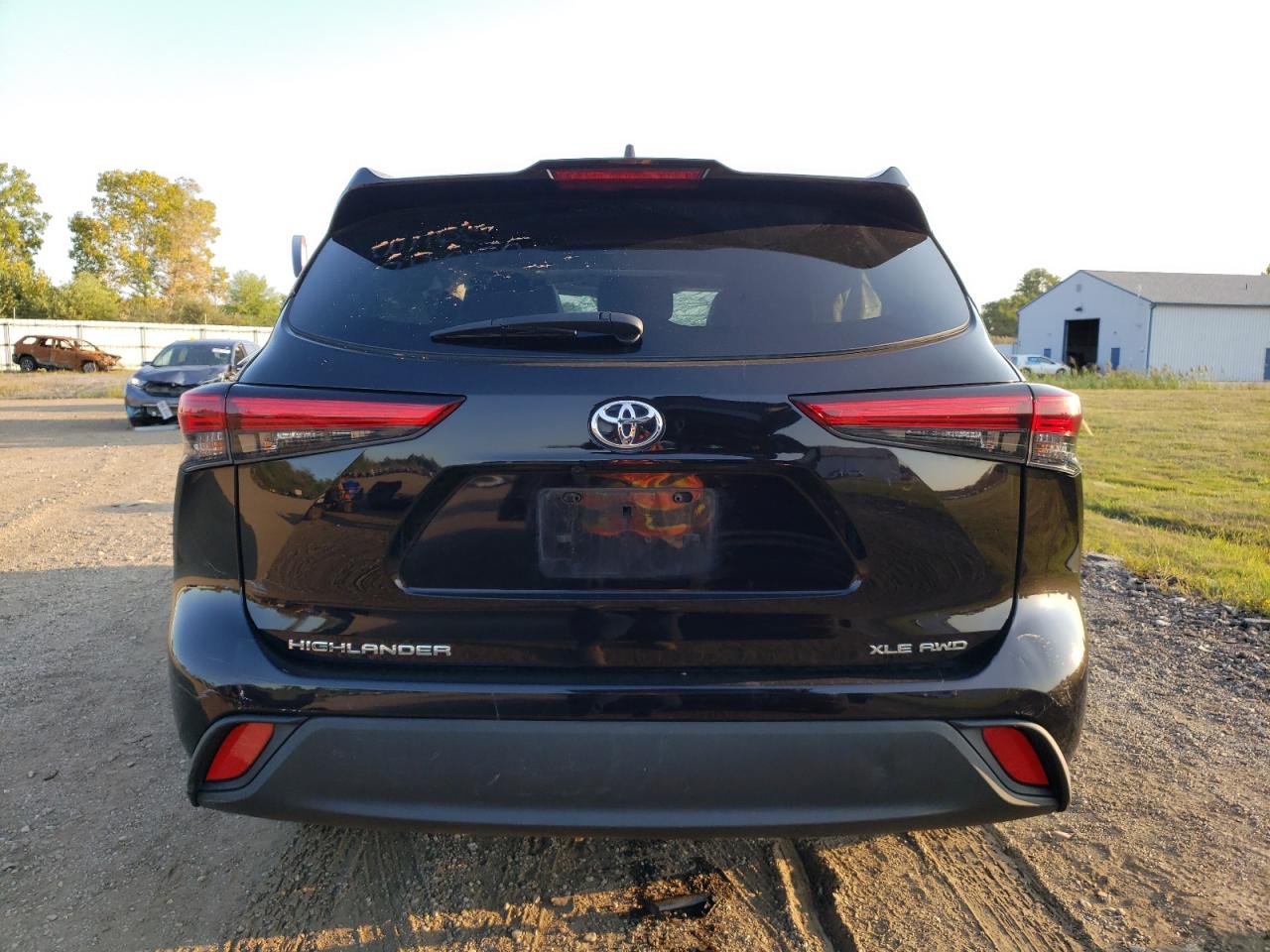 2021 Toyota Highlander - Image 6