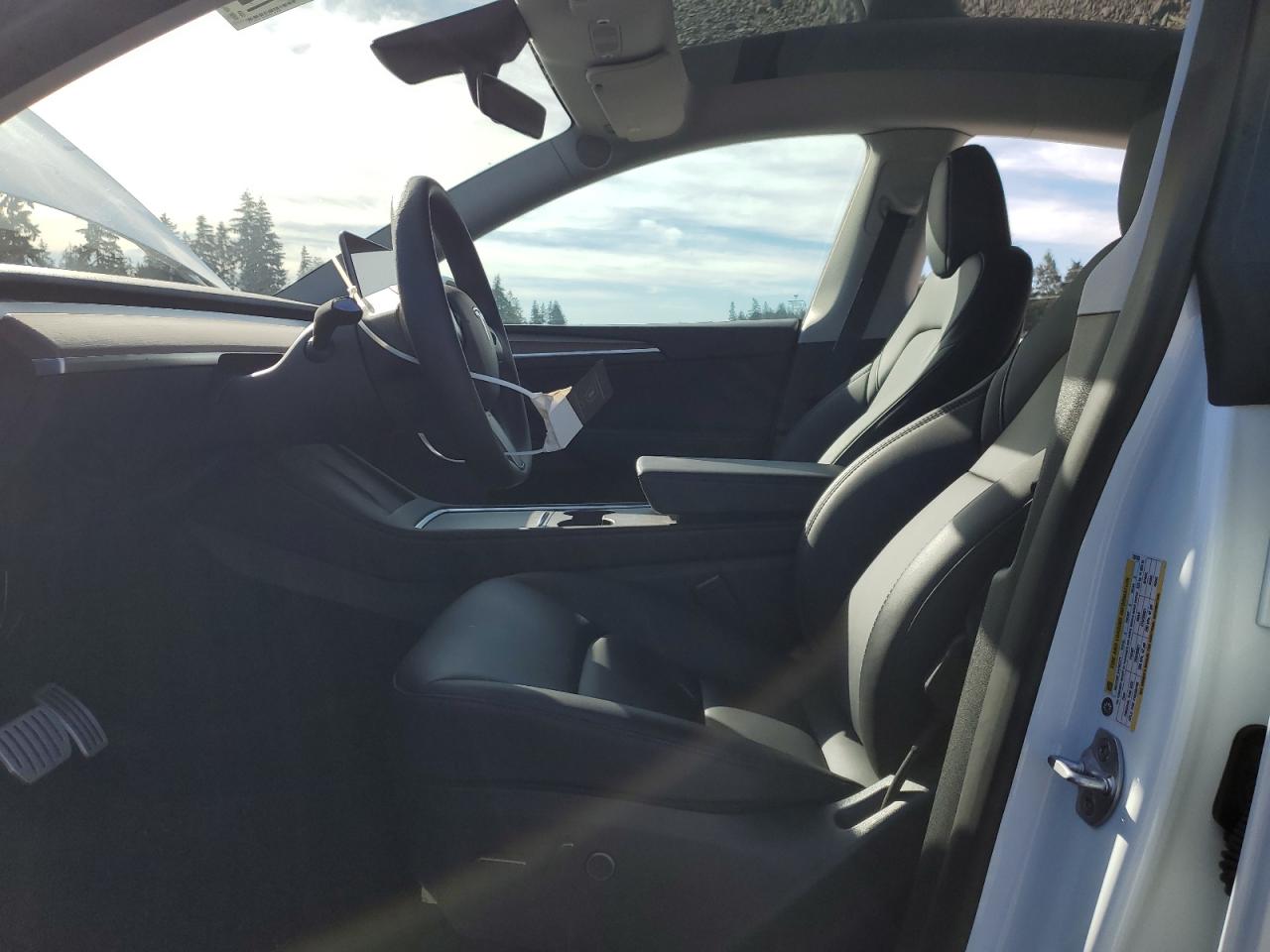 7SAYGDEF3PF739185 2023 Tesla Model Y