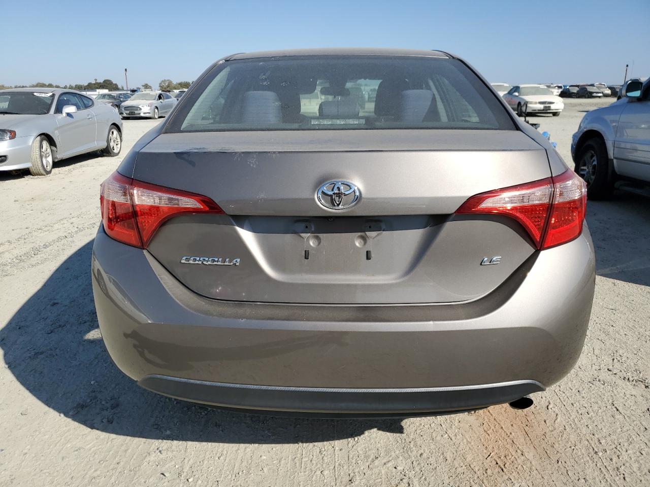 2018 Toyota Corolla L VIN: 5YFBURHEXJP743354 Lot: 72856534