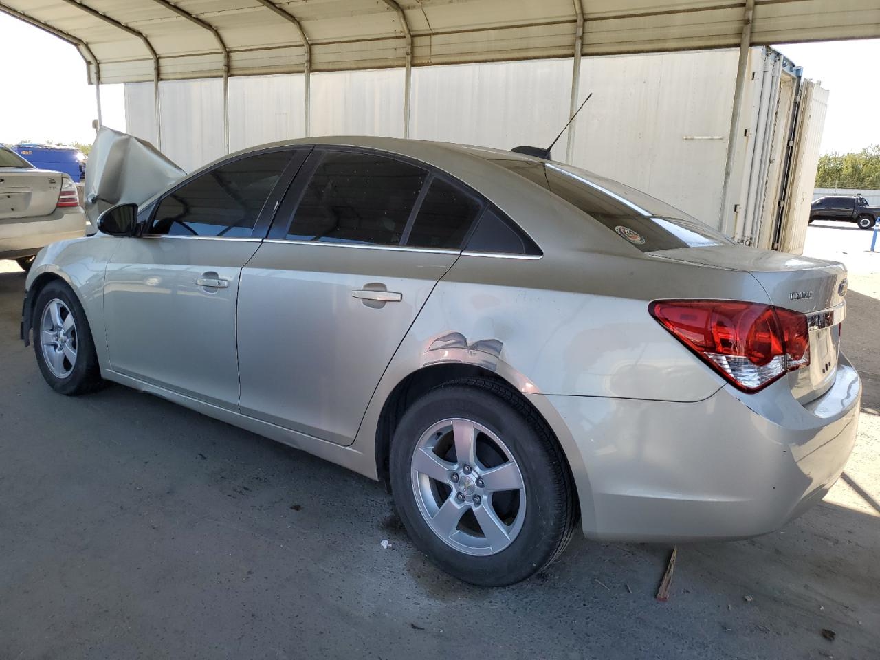 2016 Chevrolet Cruze - Image 2