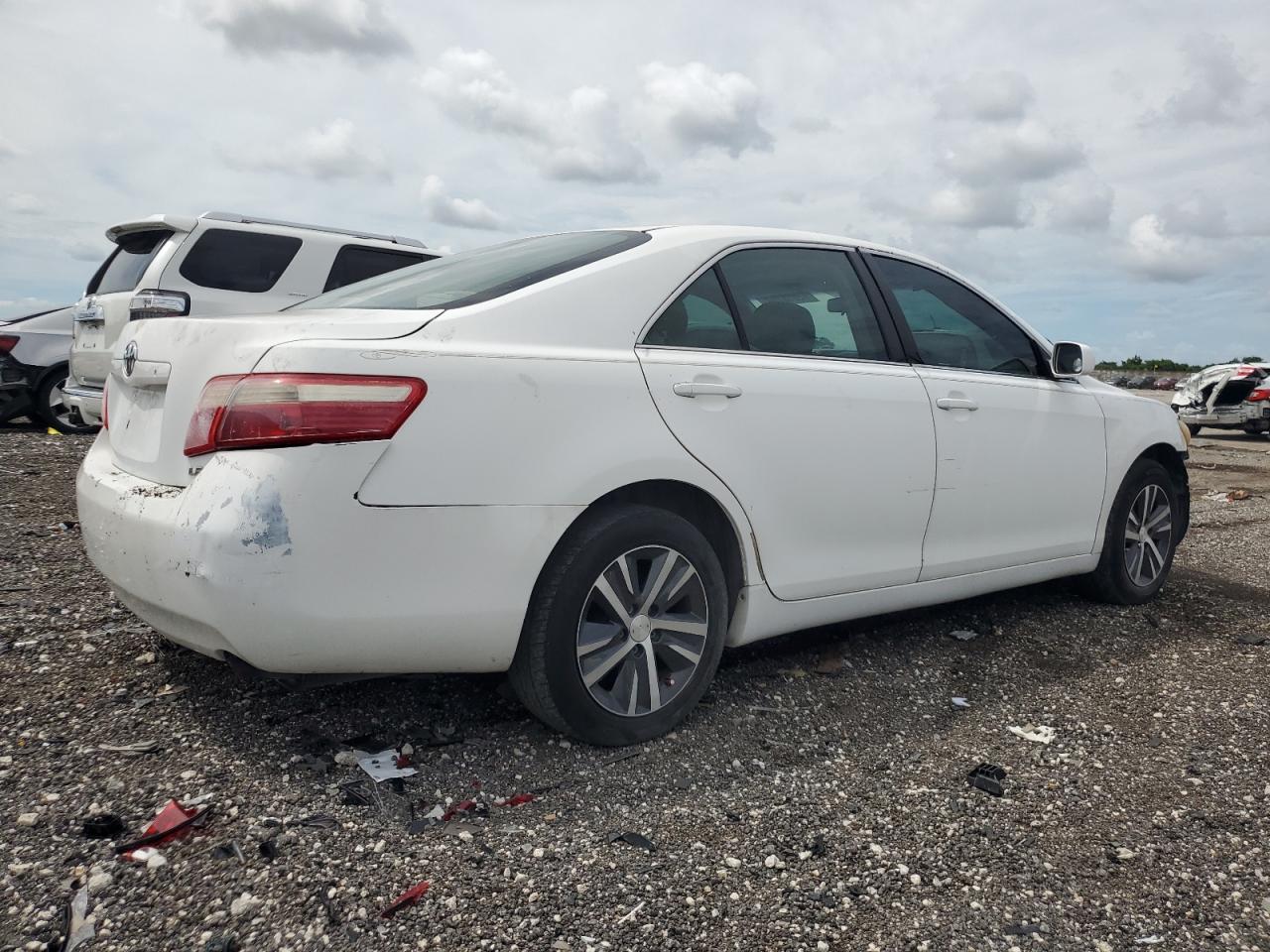 2009 Toyota Camry - Image 3