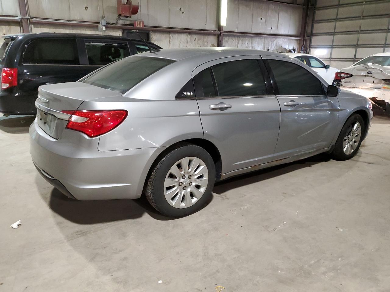 2014 Chrysler 200 - Image 3