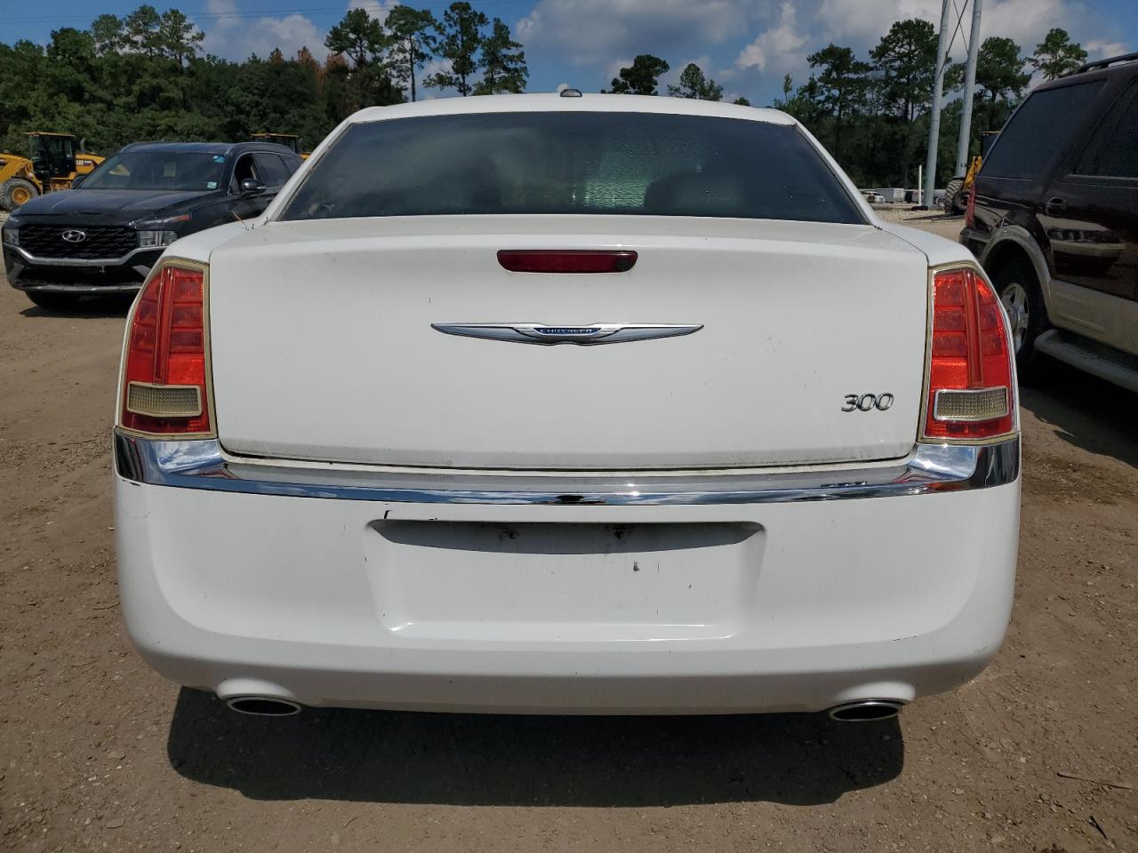 2C3CCAAG2DH508059 2013 Chrysler 300