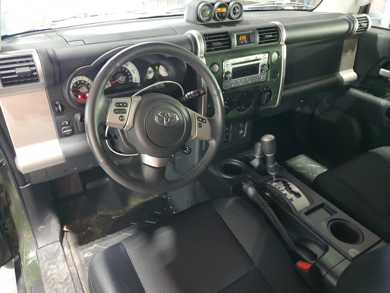 JTEBU4BF2DK167195 2013 Toyota Fj Cruiser