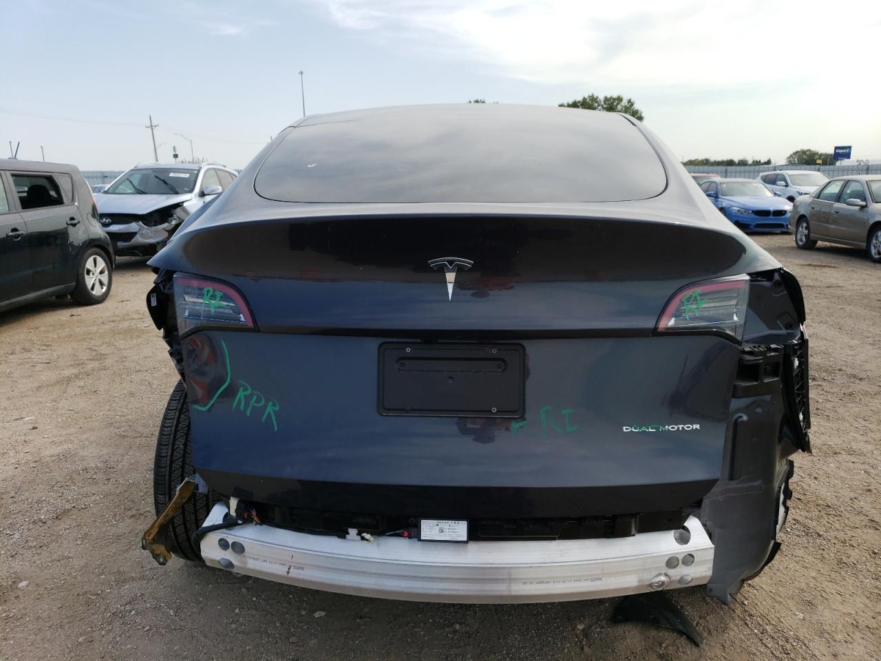 7SAYGAEE2RF098765 2024 Tesla Model Y