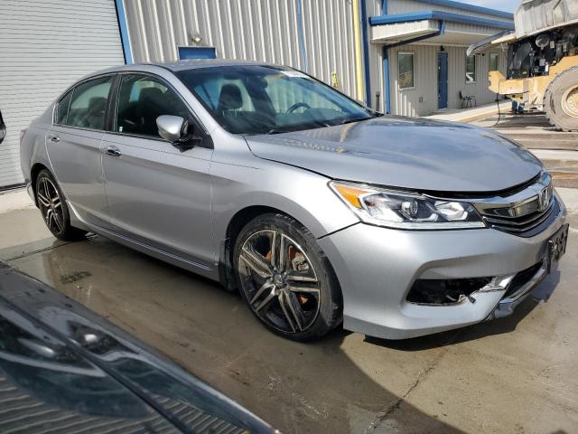 Sedans HONDA ACCORD 2016 Srebrny