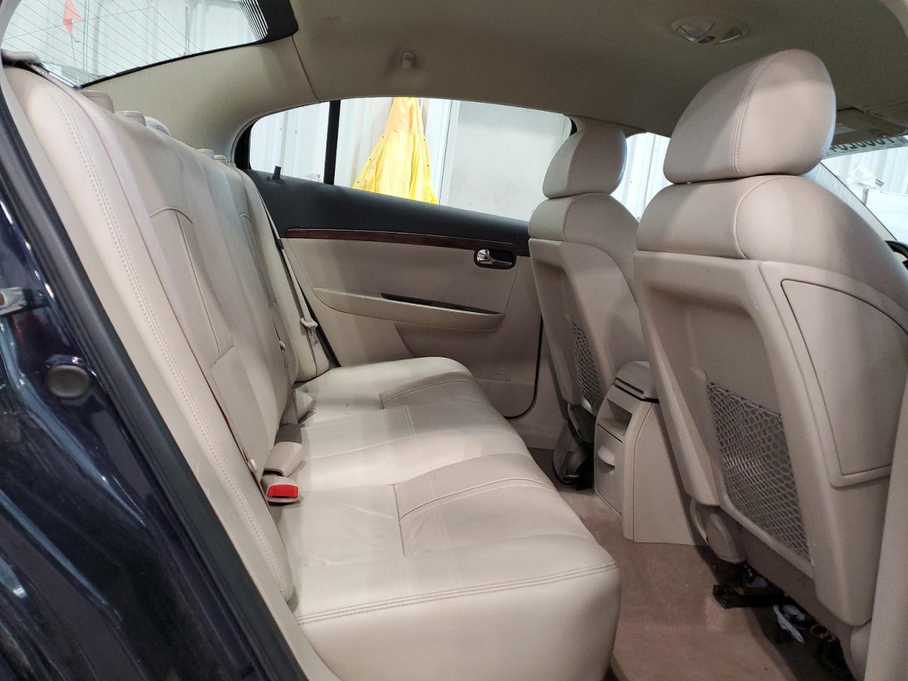 2007 Saturn Aura - Image 10