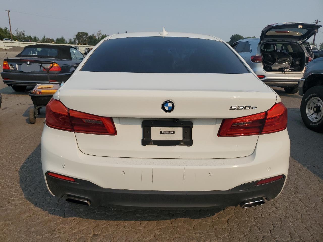 WBAJA9C55KB254112 2019 BMW 530E