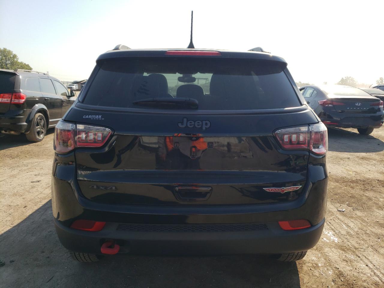 3C4NJDDBXJT270055 2018 Jeep Compass Trailhawk