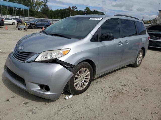  TOYOTA SIENNA 2015 Blue