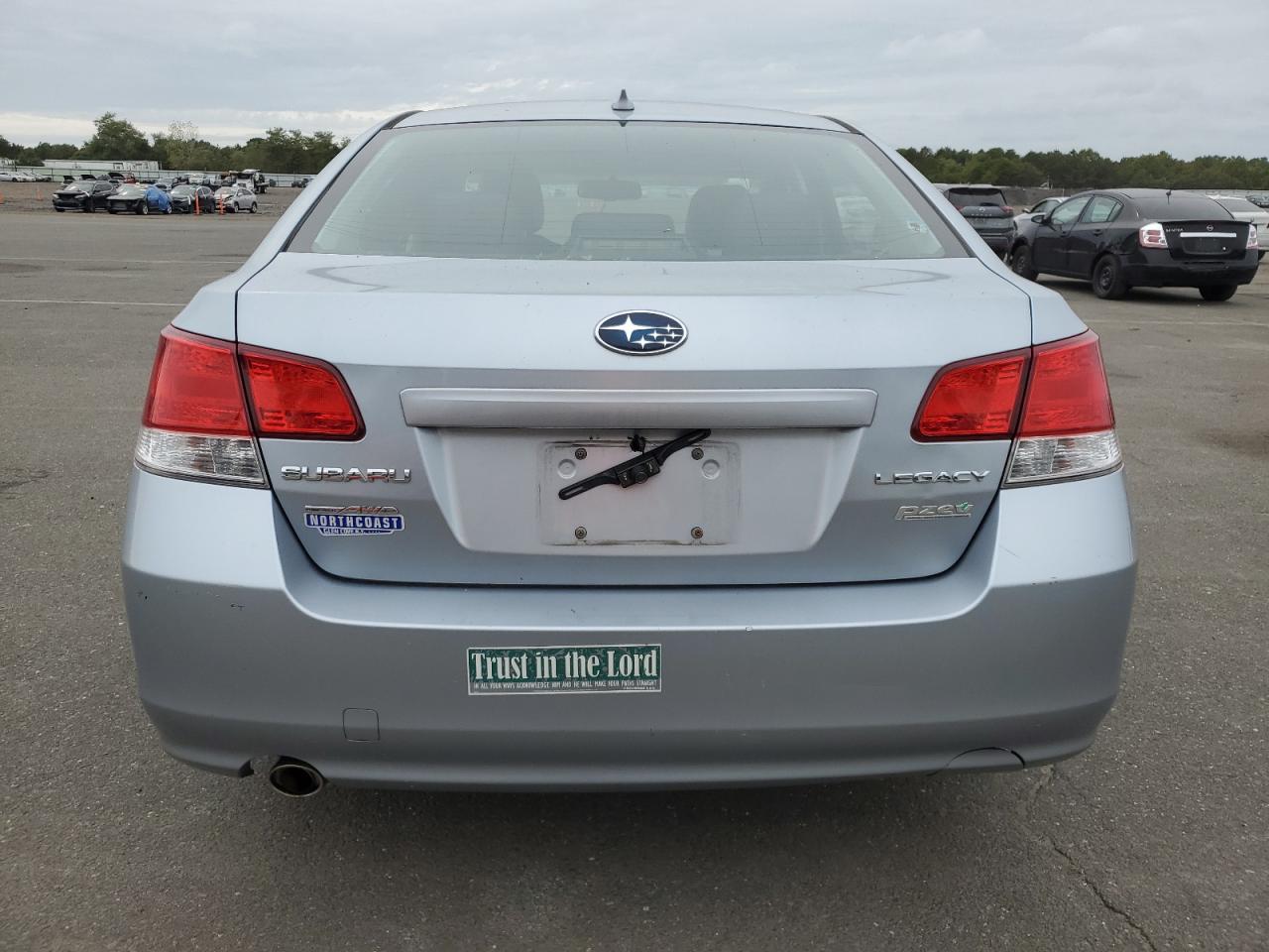 4S3BMBC62E3026677 2014 Subaru Legacy 2.5I Premium