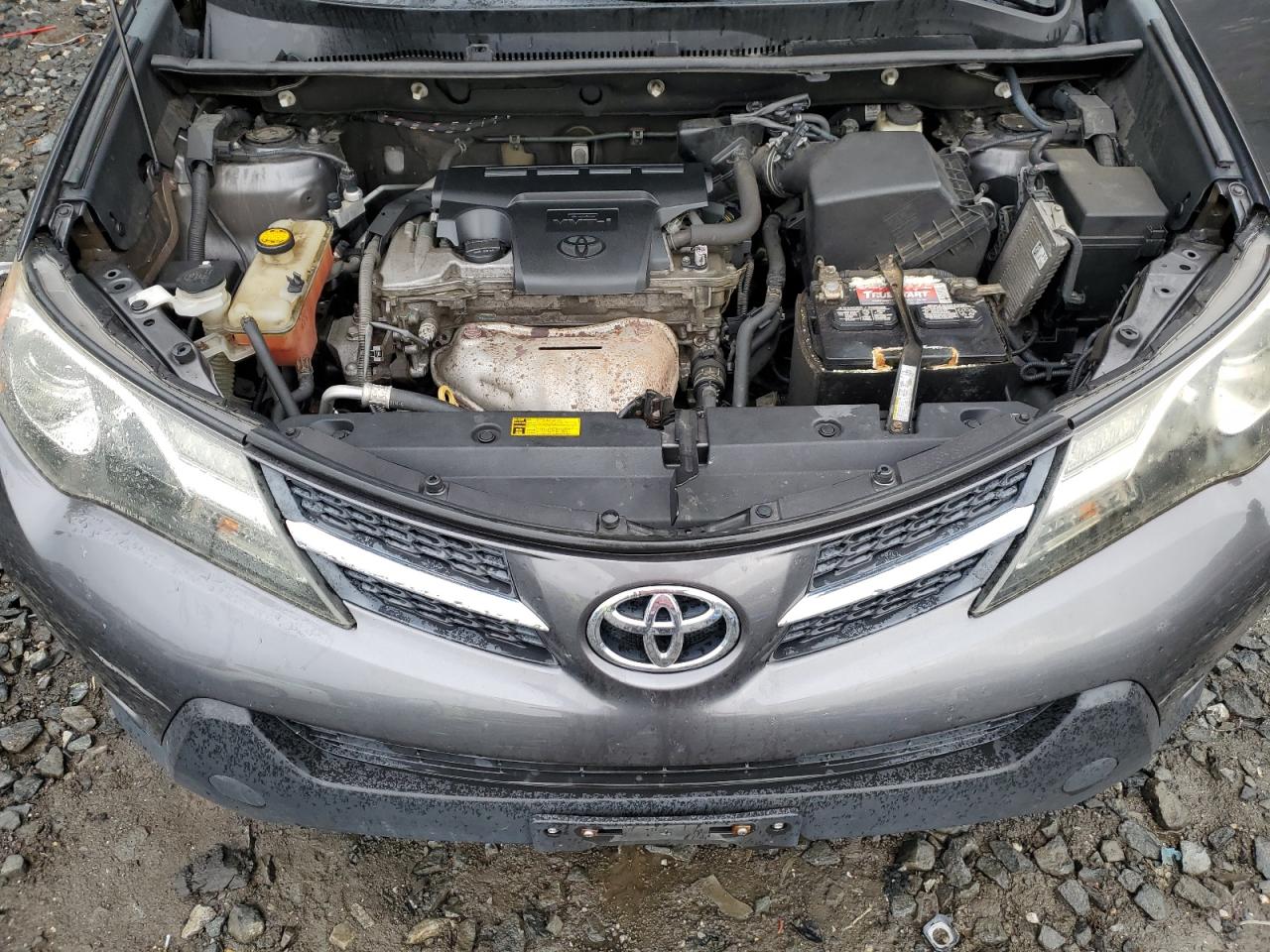 2T3RFREV5FW255438 2015 Toyota Rav4 Xle