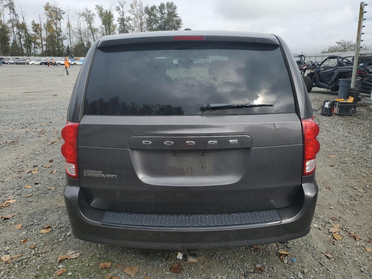 2C4RDGBG0FR682732 2015 Dodge Grand Caravan Se