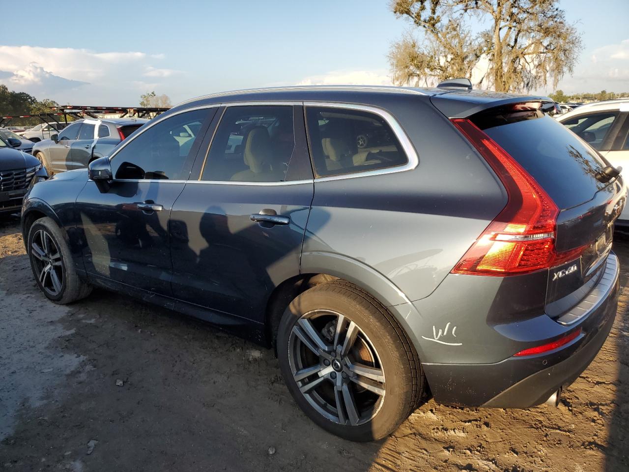 2020 Volvo XC60 - Image 2