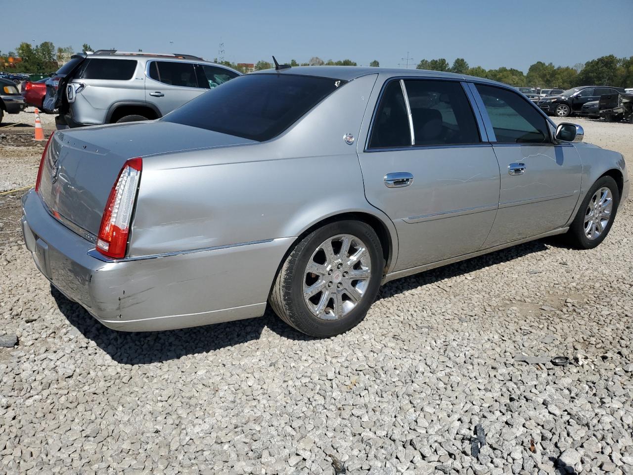 2007 Cadillac Dts VIN: 1G6KD57Y77U233370 Lot: 70764454