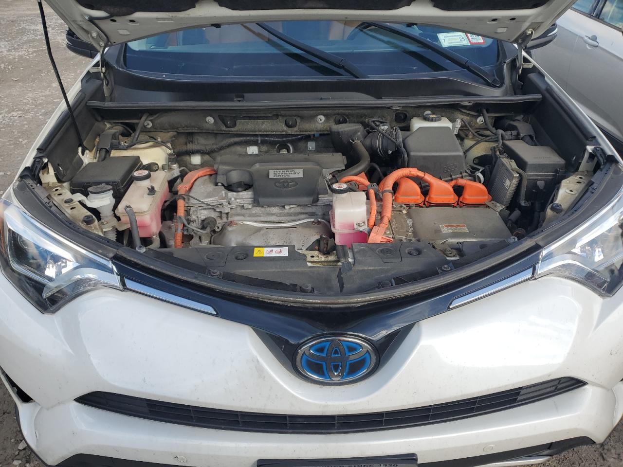 JTMDJREV6JD207543 2018 Toyota Rav4 Hv Limited