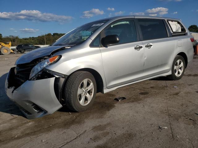 2020 Toyota Sienna L