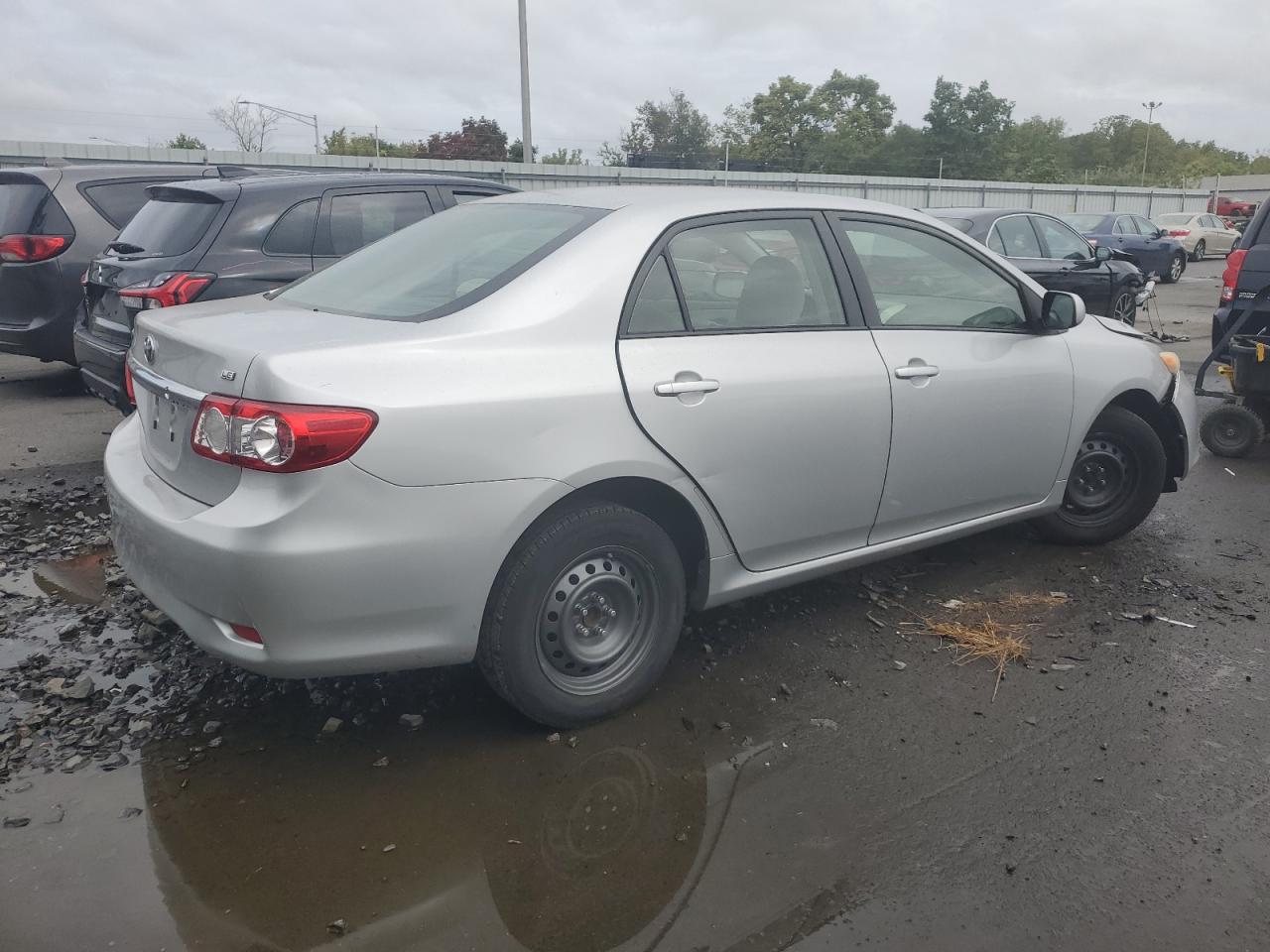 2011 Toyota Corolla - Image 3