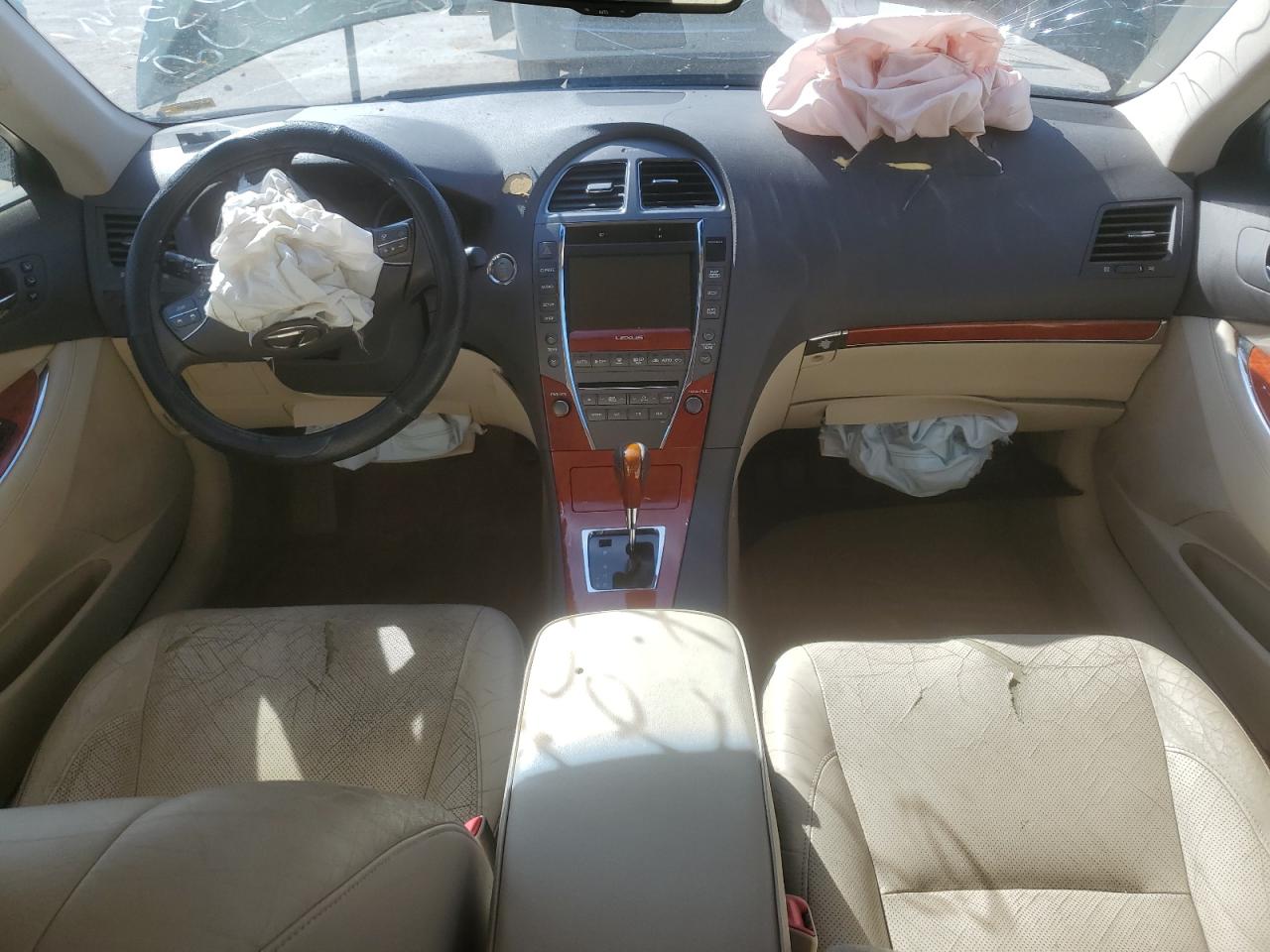2010 Lexus ES - Image 8