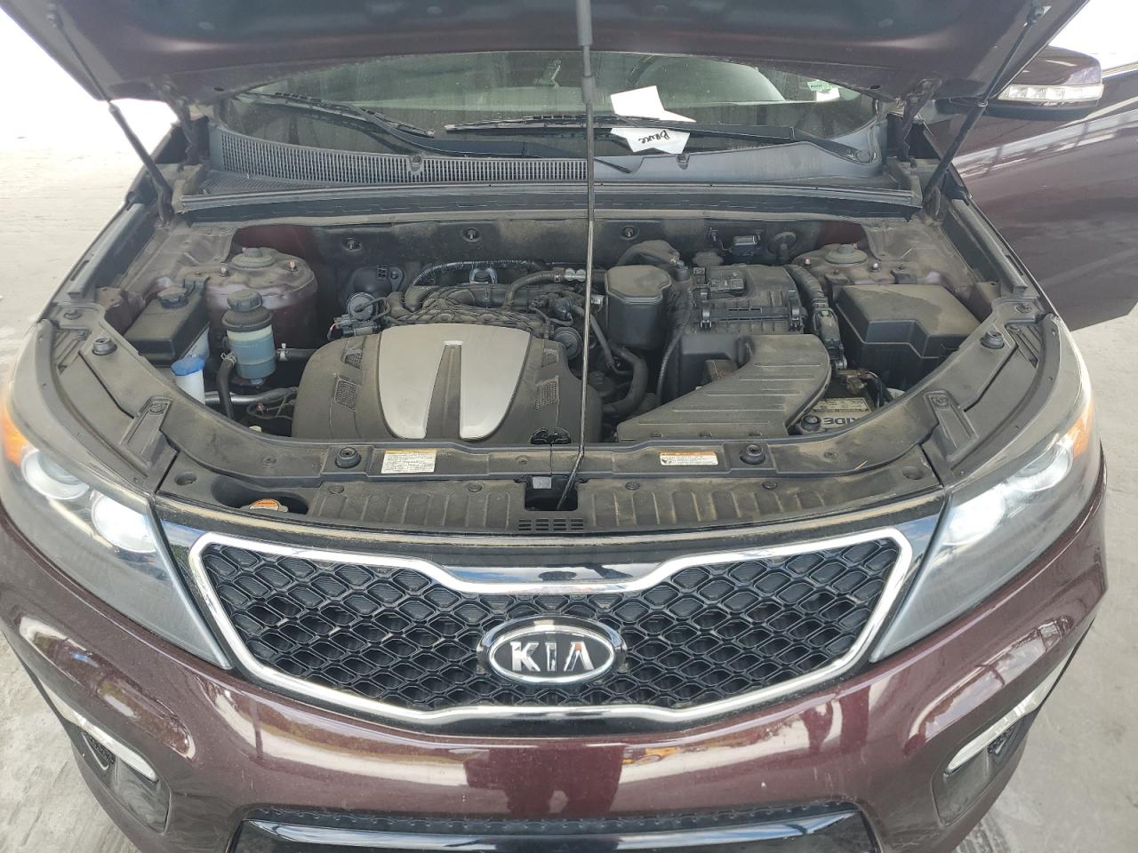 5XYKW4A23CG252581 2012 Kia Sorento Sx